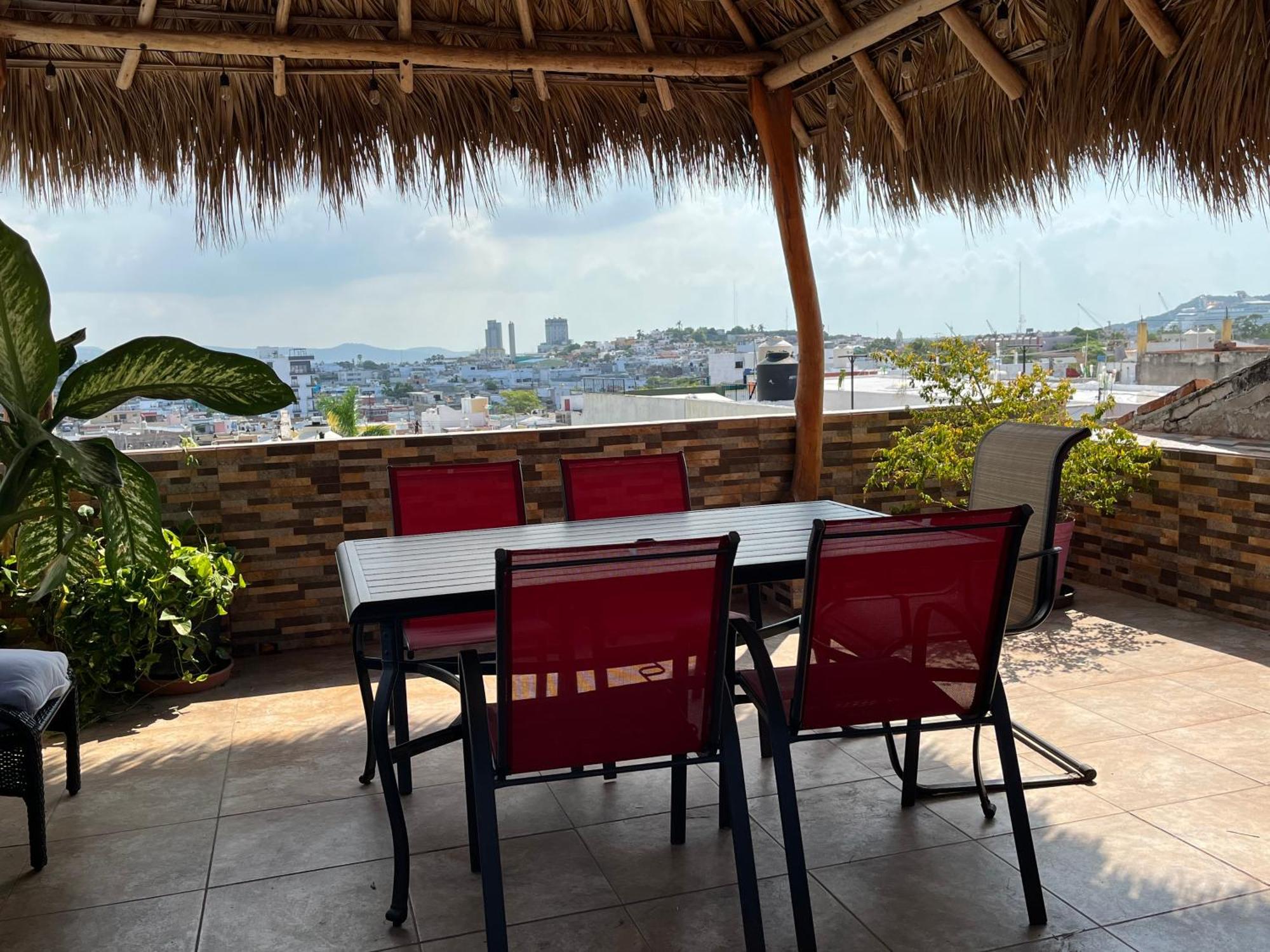 Casa De La Alegria 2 Apartments Масатлан Экстерьер фото
