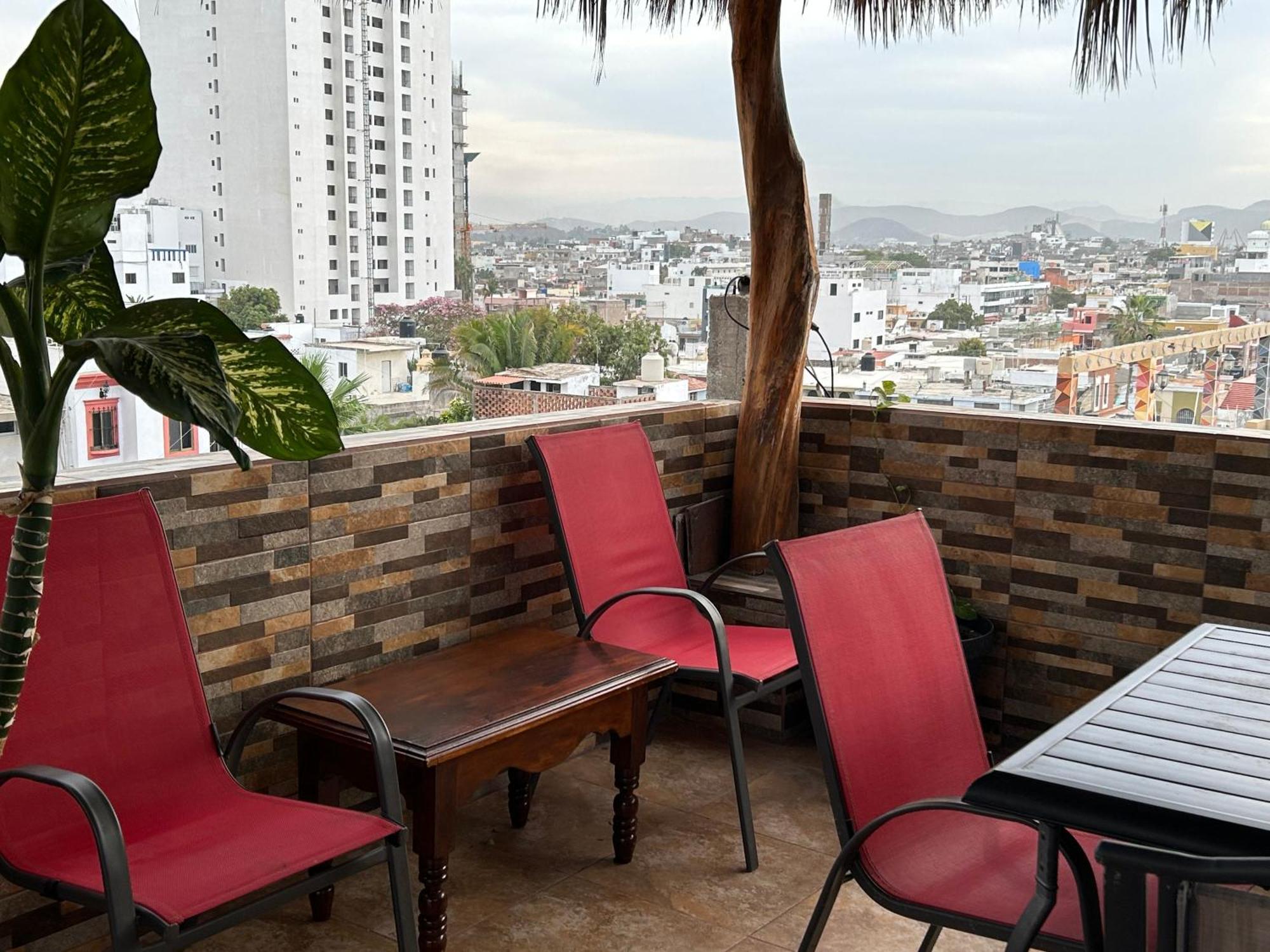 Casa De La Alegria 2 Apartments Масатлан Экстерьер фото