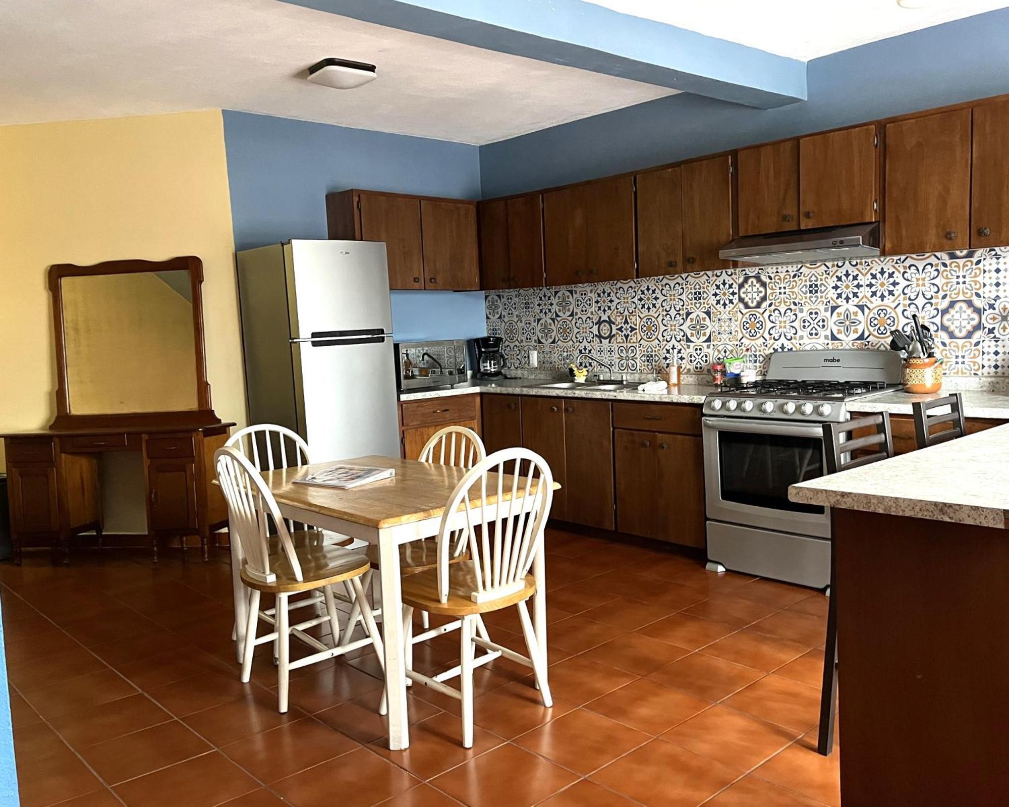 Casa De La Alegria 2 Apartments Масатлан Экстерьер фото